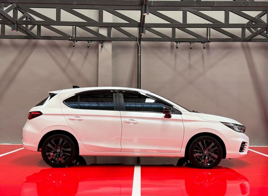 2022 HONDA CITY 1.0 TURBO RS รถมือเดียว 30,000 กม สภาพป้ายแดง รถเข้าศูนย์ทุกระยะ ไม่เคยมีอุบัติเหตุครับ