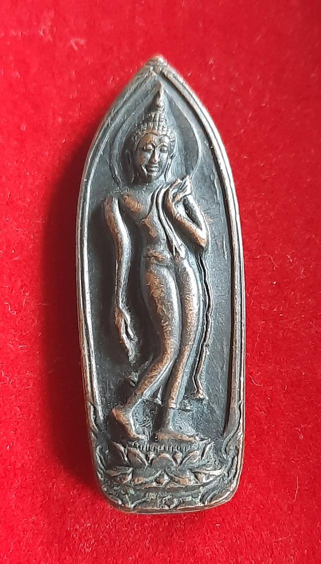 พระลีลาหลังนางพญาปี14
