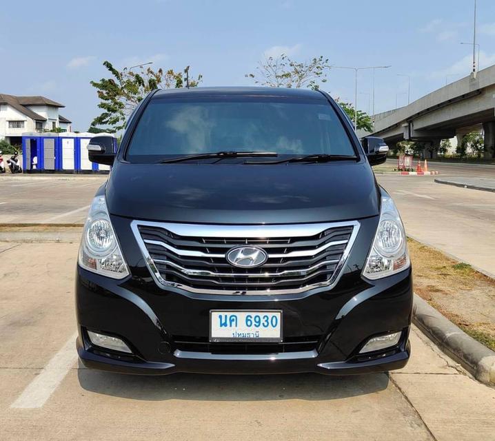 Hyundai H1 2.5 DELUXE ปี 2014 รถบ้านใช้น้อย ดูแลดี 2