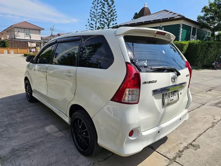 TOYOTA AVANZA ปี 2012 2