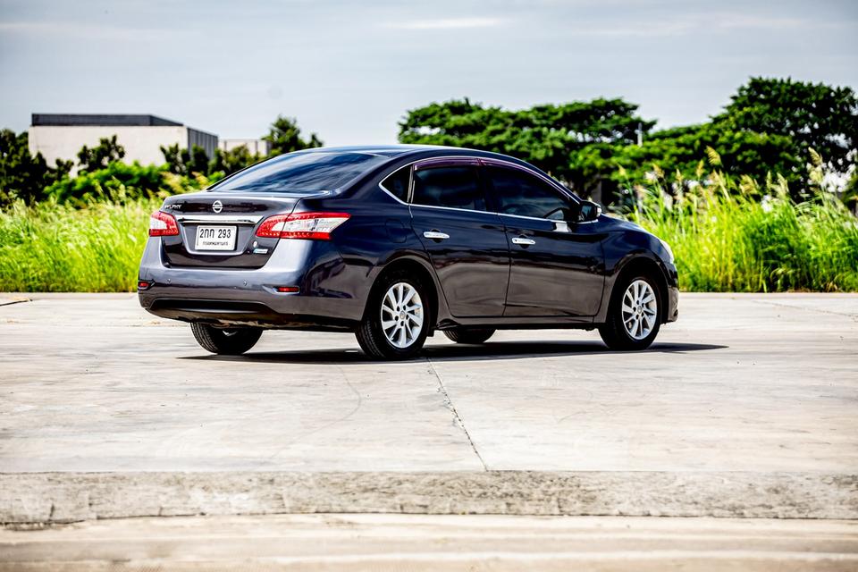 Nissan Sylphy 1.6S ปี 2013 เกียร์ออโต้ สีเทา มือเดียวป้ายแดง 5