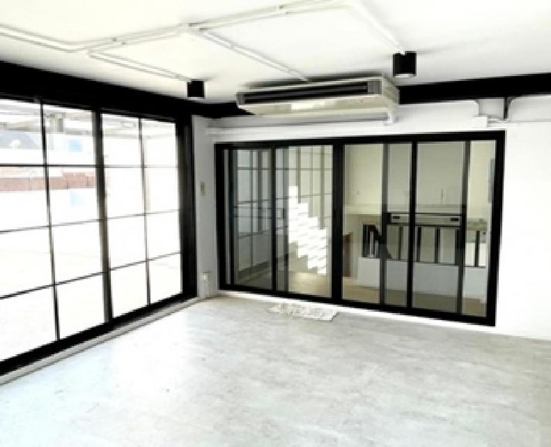 ให้เช่าทาวน์โฮม / Home Office 6 ชั้น พื้นที่ใช้สอย 350 ตารางเมตร ย่านสุขุมวิท 101 ซอยปุณณวิถี 7