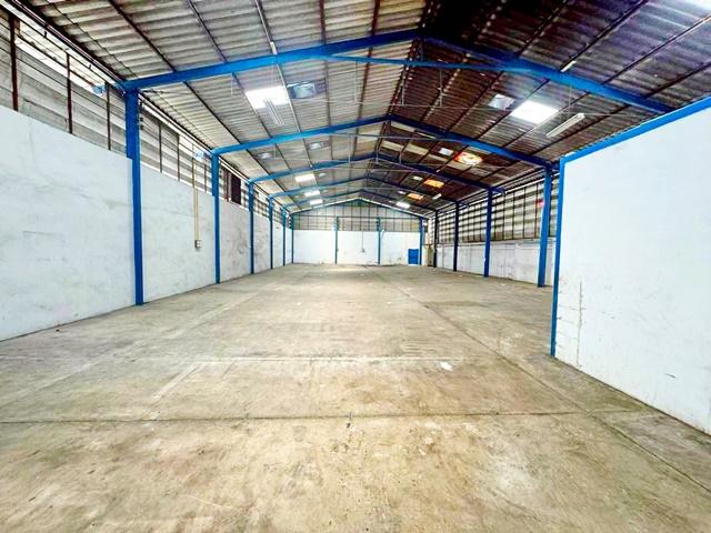 พื้นที่สีม่วง สามารถขอ รง.4 ได้ ซอย เยื้องบิ๊กซีอ้อมใหญ่ ให้เช่าโรงงานและโกดัง เทศบาล2-10 1,000 ตร.ม. 333ตรว. 5