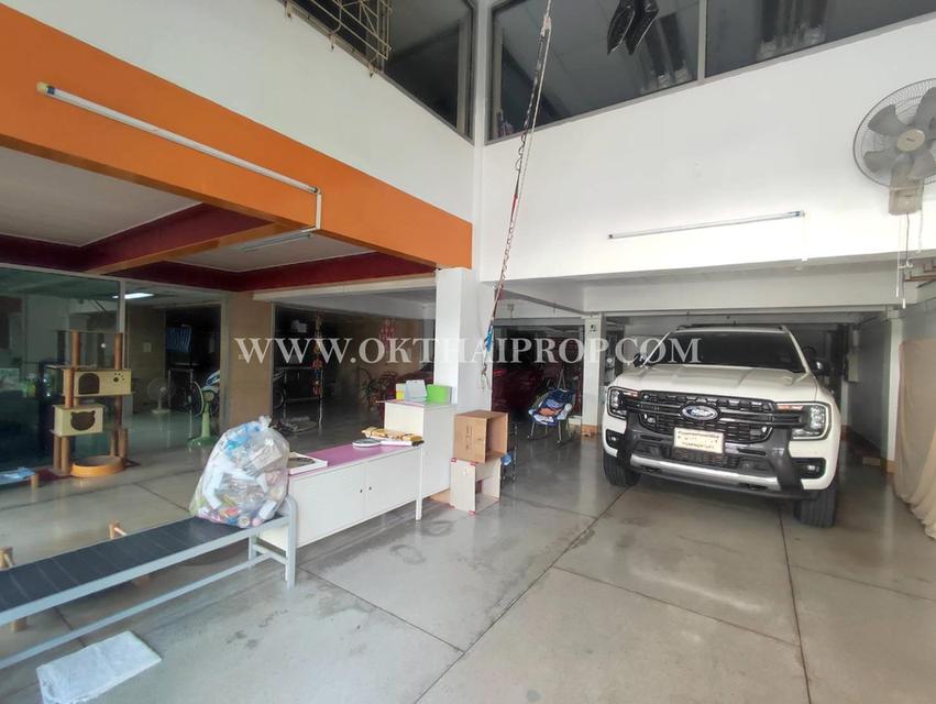 อาคารพาณิชย์ 4.5 ชั้น 3 คูหาติดกัน หมู่บ้านริมน้ำ จรัญสนิทวงศ์-บางพลัด ใกล้ MRT สิรินธร 3