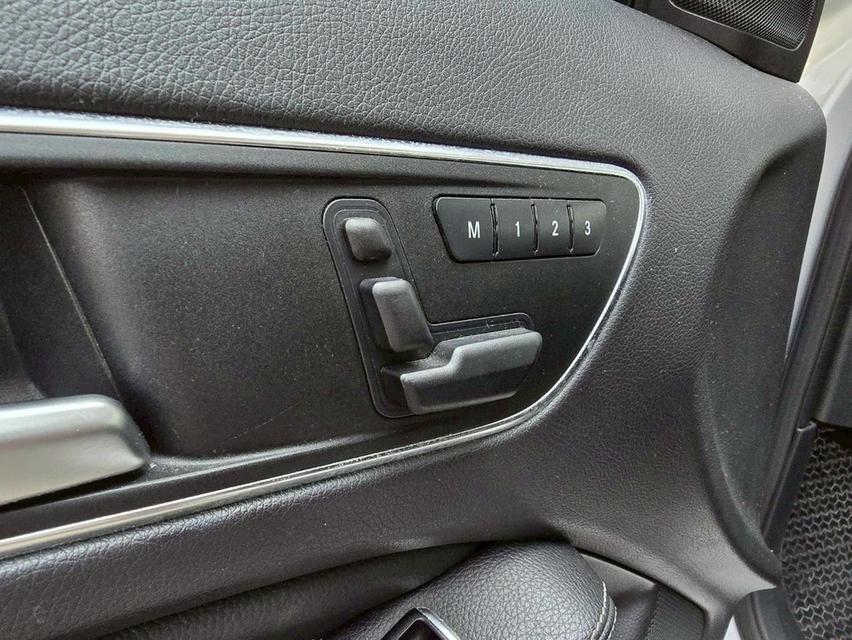 รหัสรถ WMT8991 BENZ GLA200 ปี 2015 รูปที่ 7