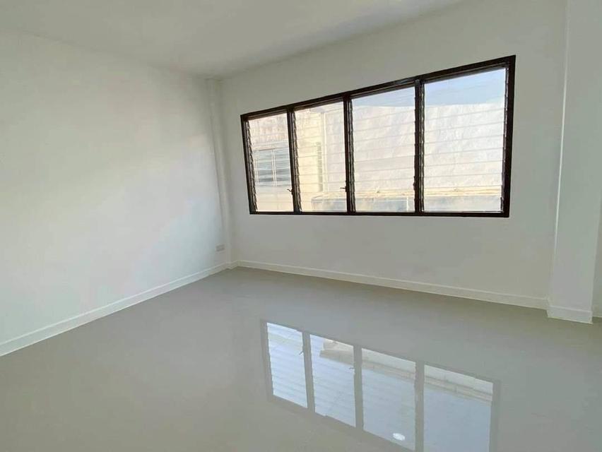 ขายทาวน์โฮม 3ชั้นรีโนเวทพร้อมอยู่ บ้านยังไม่เคยเข้าอยู่อาศัย ใกล้สนามบินดอนเมือง โครงการบ้านเอกบดี ดอนเมือง ซอย.ช่างอากาศอุทีศ 7