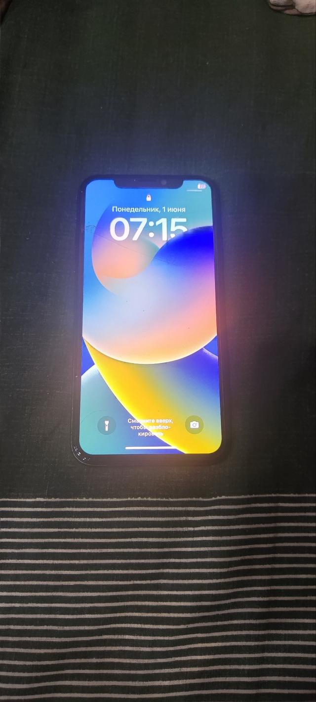iPhone X 256GB 100% Battery Health, Good Condition
