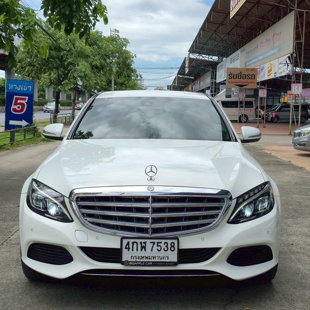 รหัสรถ BAC7538 🚗✨ Mercedes-Benz C300 Bluetec Hybrid Exclusive ปี 2015 (แท้)