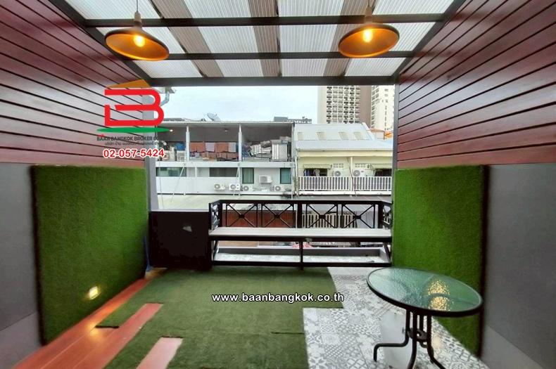 ขาย/เช่า ทาวน์โฮม เนื้อที่ 14 ตร.ว. ซอยสุขุมวิท 16 (ซอยไผ่สิงห์โต) ถนนสุขุมวิท แขวงคลองเตย เขตคลองเตย 11