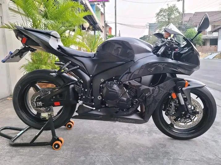 ส่งต่อ Honda CBR600 จังหวัด ชลบุรี