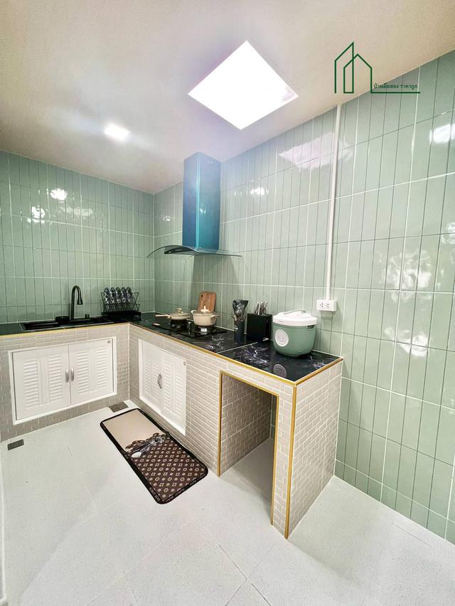 ทาวน์เฮ้าส์ 2ชั้น หมู่บ้าน เค.ซี.รามอินทรา 8 ถนนไทยรามัญ คลองสามวา 11