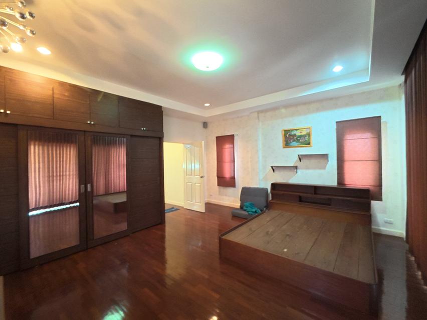 หมู่บ้านลัดดาวิลล์ 1 ใกล้เซ็นทรัลเวสเกต ถนน 340 บางบัวทอง – สุพรรณบุรี ต.พิมลราช อ.บางบัวทอง จ.นนทบุรี 10