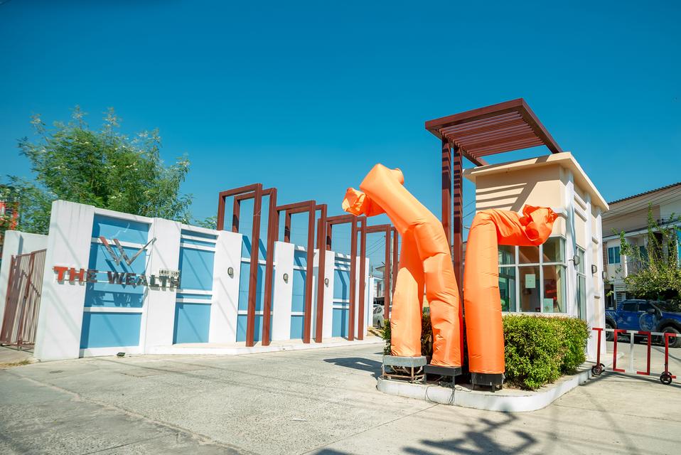 ทาวน์โฮมใกล้เครือสหพัฒน์ เพียง 1.79 ลบ. โปร 2 ยูนิตสุดท้ายก่อนสิ้นปี 10