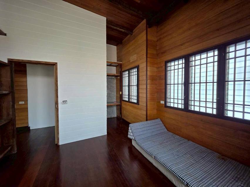 บ้านเดี่ยว 2 ชั้น ครึ่งตึก ครึ่งไม้ ( ไม้สัก ) 13