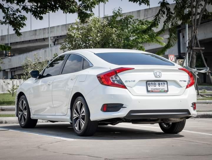 HONDA CIVIC FC 1.8 E เกียร์ออโต้ ปี 2017 5