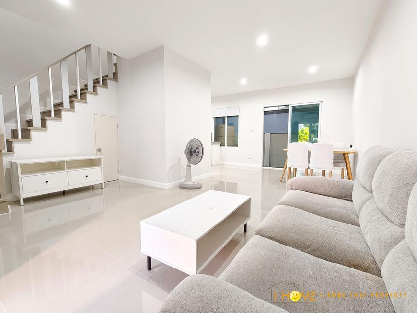 ทาวน์โฮม 2 ชั้น ราคาถูกที่สุด! เพียง 1.9 ล้าน จอดรถได้ 2 คัน ใกล้ ม.แม่โจ้ Best Value Townhome for Sale - 3 Beds 2 Baths, Near Maejo University 7