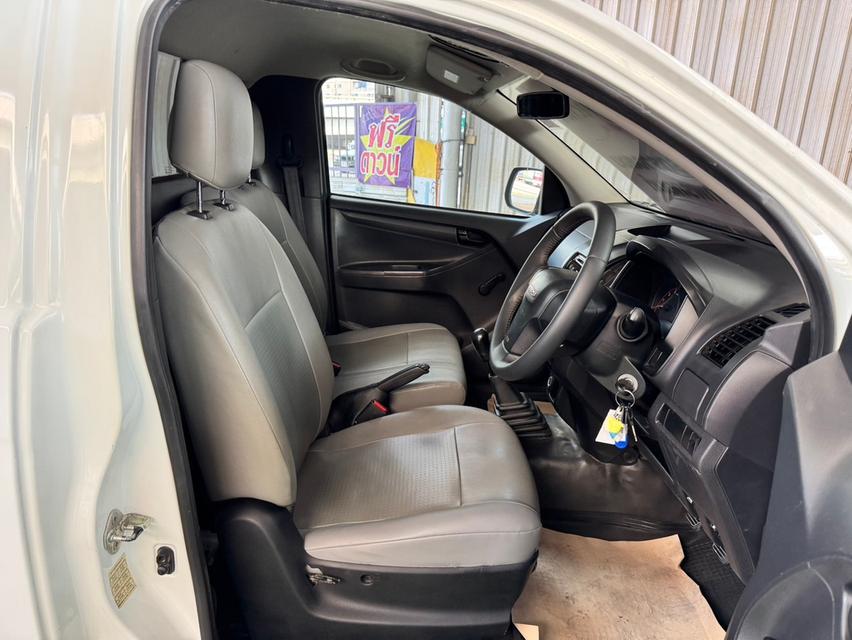 ISUZU D-MAX SPARK 1.9 B MT 2019 9