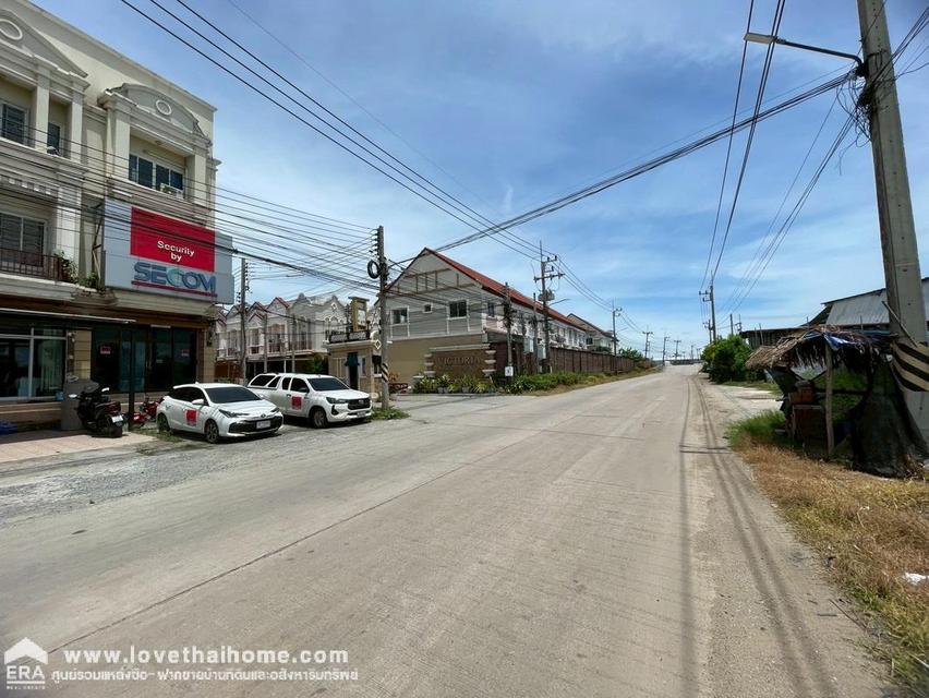 ขายตึกแถว 3 ชั้น หมู่บ้านวิคตอเรีย ไพรเวท ซิตี้ หอมศิล บางปะกง พื้นที่ 20.5 ตารางวา ใกล้นิคมเวลโกรว์ 17