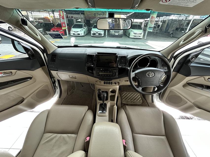 ขาย Toyota Fortuner 3.0 V TRD Sportivo 4WD ปี2010 รูปที่ 6