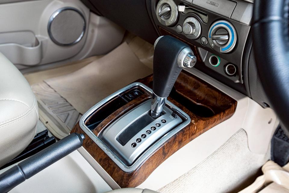 Isuzu MU-7 3.0Primo ปี09 12