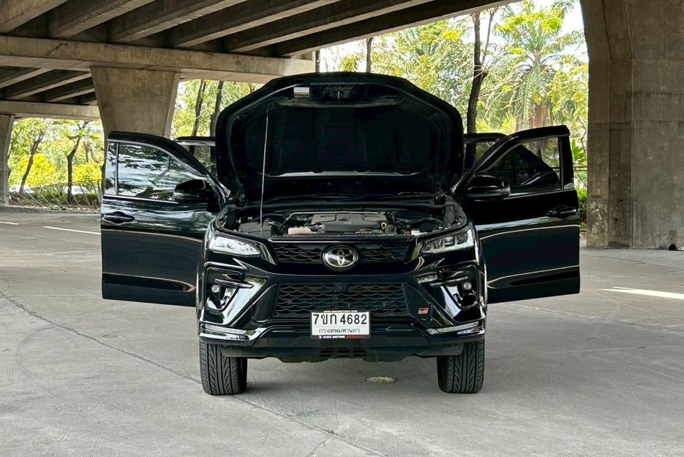 Toyota FORTUNER 2.8 GR SPORT 4WD AT ปี 2021 รูปที่ 9