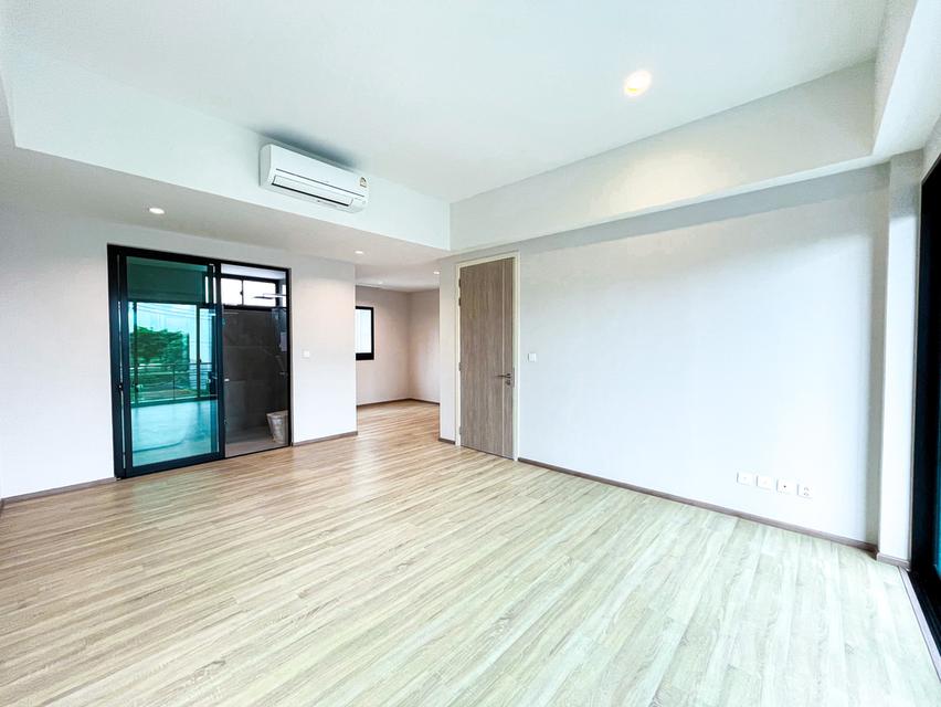 ขายทาวน์โฮม3ชั้น+Rooftop เกษตรนวมินทร์ วิวทะเลสาบ แปลงมุม  9