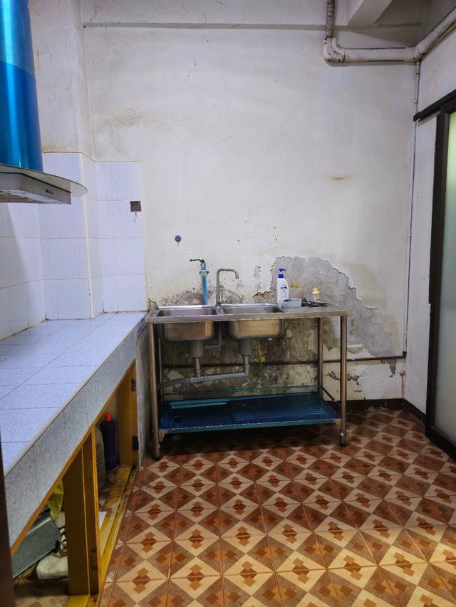 ทาวเฮ้าส์2ชั้น หมู่บ้านสินทวี ซ.โรงพยาบาลบางมด ถ.พระราม2 ซอย43 10