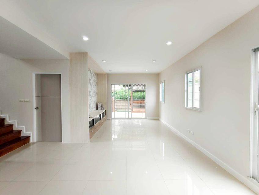 ขายบ้านเดี่ยว หลังรีโนเวททั้งหลังพร้อมอยู่ ใกล้ฟิวเจอร์เจอร์ พาร์ค รังสิตโครงการภัสสรเพรสทีจ รังสิต-คลอง 2 11