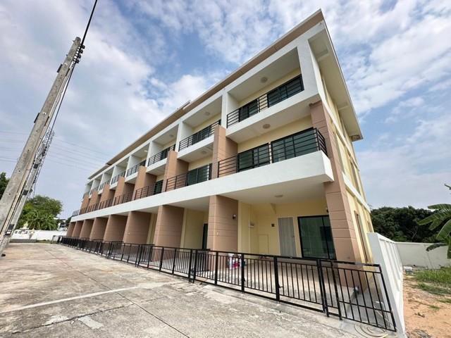 ทาวน์โฮมสร้างใหม่ ราคาพิเศษ โซนโรงโป๊ะ ศรีราชา โครงการ Cicada Boutique Pattaya 1