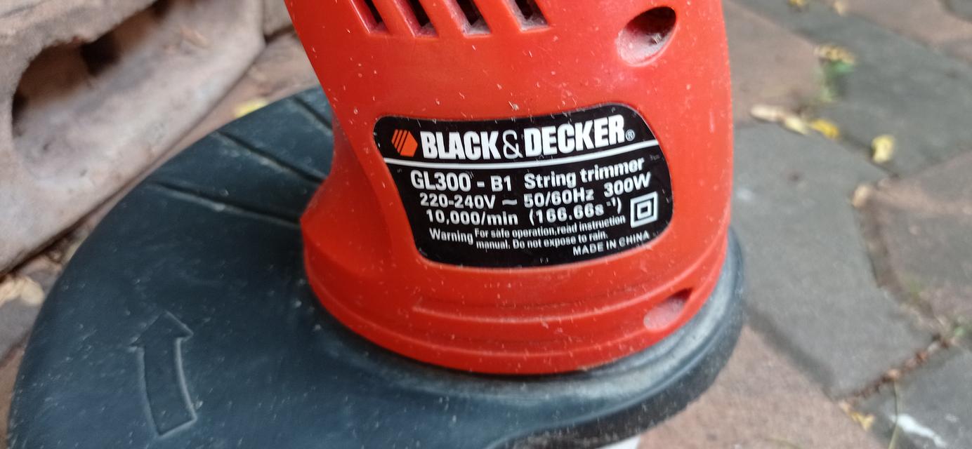 เครื่องตัดหญ้า Black and Decker รุ่น GL300-B1 ใช้งานได้ปกติ รูปย่อยที่ 3