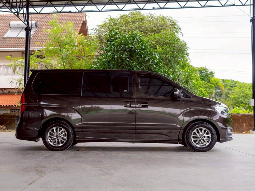 Hyundai H1 2.5Deluxe ปี19 4