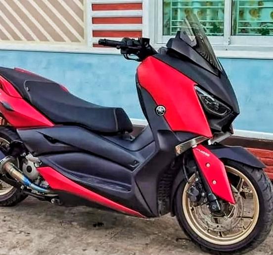 Yamaha Xmax 300 5