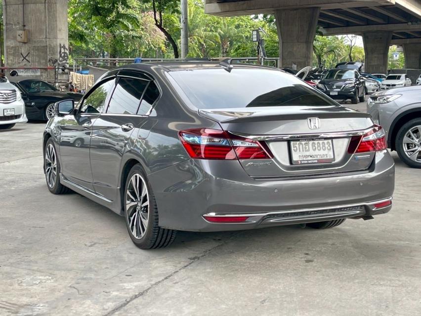 รหัสรถ WMT6883 Accord 2.0 Hybrid Tech Sunroof ปี 2017