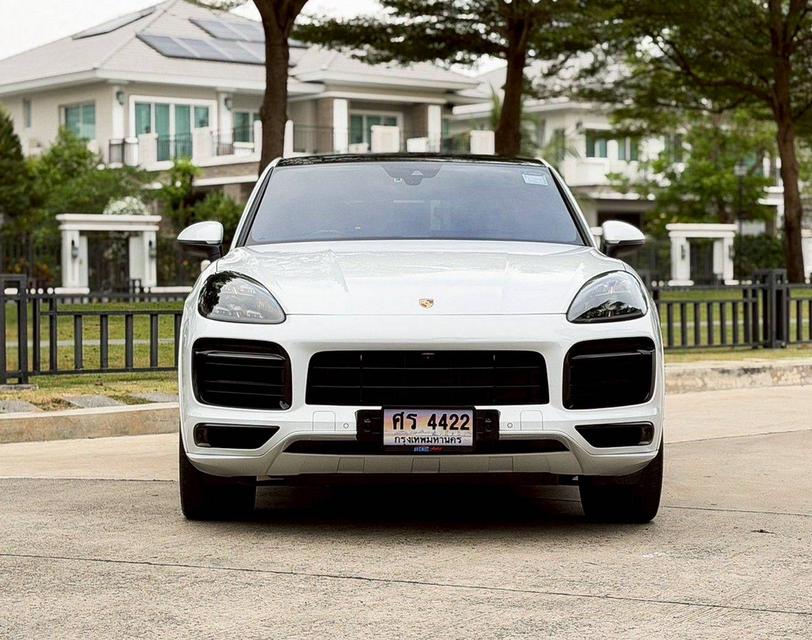 Porsche Cayenne E-hybrid Coupe ปี 2020 สีขาว ภายในแดงยอดนิยม Full option มี Warranty ถึง 2027 รูปที่ 2