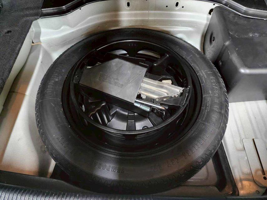 Mercedes-Benz E200 CGI Coupe AMG W207 AT ปี 2015 รถสวย ไมล์น้อย 20