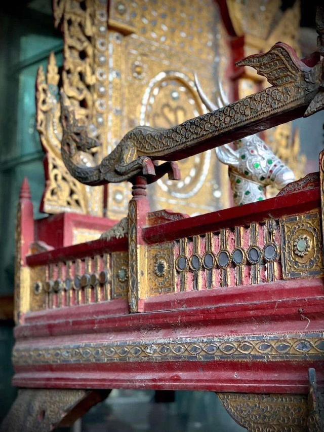 ธรรมมาสน์ไม้ ธรรมมาสโบราณ ชุดใหญ่ ศิลปะล้านนา อายุกว่า80ปี แท่นพระเทศนา 6