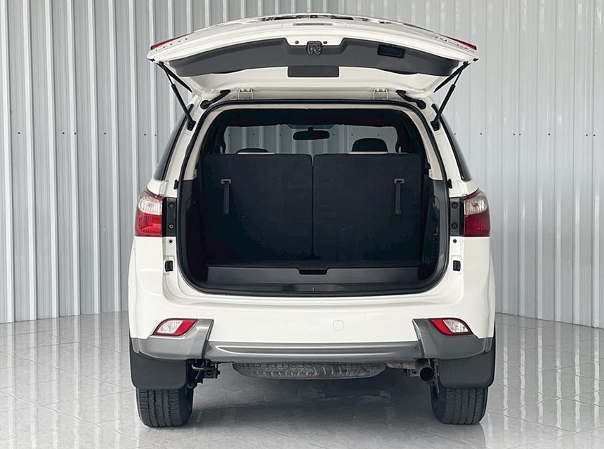Isuzu  Mu-X 3.0 DVD NAVI ดีเซล เกียร์ออโต้  ปี2015 10