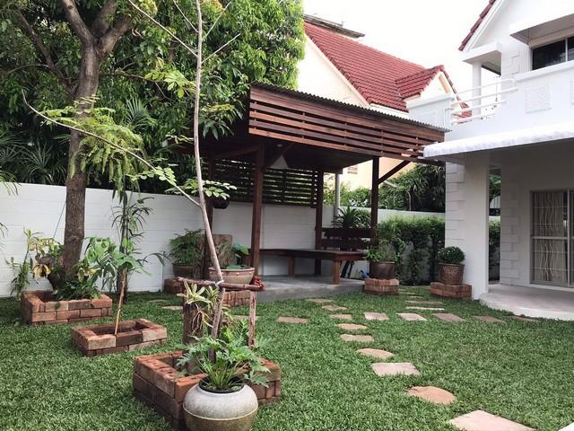 ให้เช่าบ้านเดี่ยว 2 ชั้น 80 ตรว. นวมินทร์ 111 เข้าออกได้ทั้งนวมินทร์ และเลียบด่วน ใกล้โรงเรียนอนุบาลเด่นหล้า 3