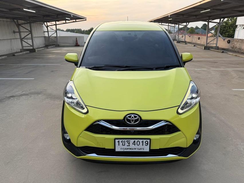 ขายด่วน Toyota Sienta 1.5V ปี 2020 รถยนต์มือ 2 