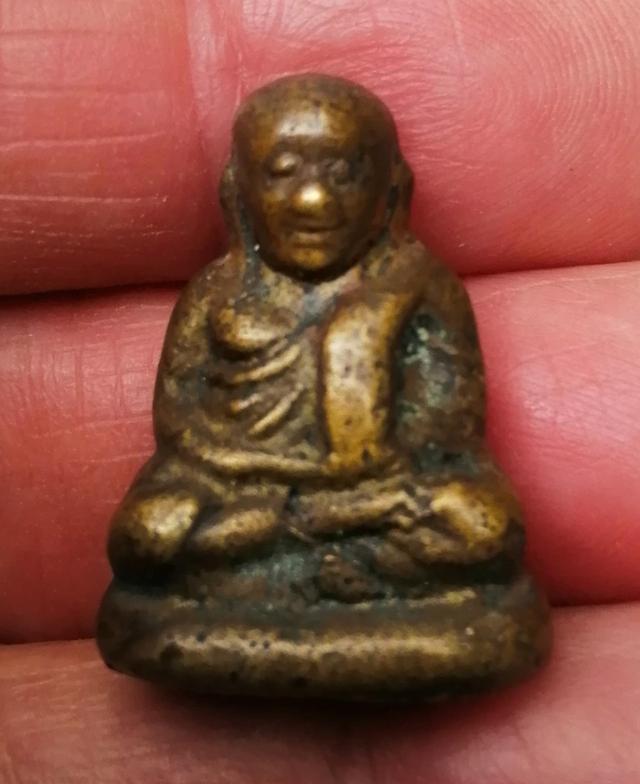 รูปหล่อ​หลวงพ่อ​เงิน​ บาง​คลาน​ 