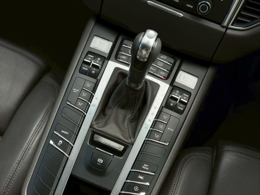 Porsche Macan ปี 2017 17