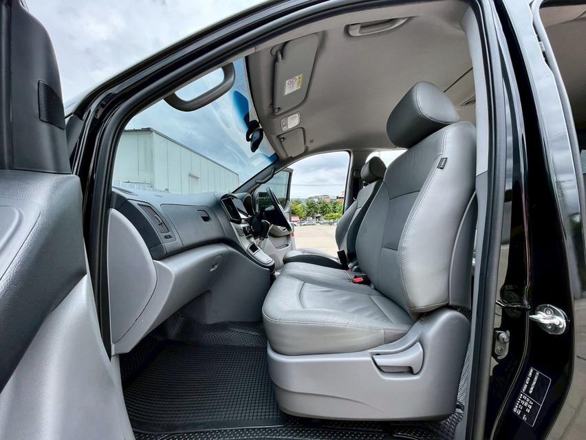 Hyunda H1 2.5 Elite ปี 18 สภาพสวย 11