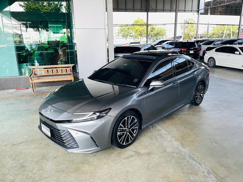 New Toyota Camry 2.5HEV Premium Luxury ปี24จด25 ไมล์3หมื่นโลแท้