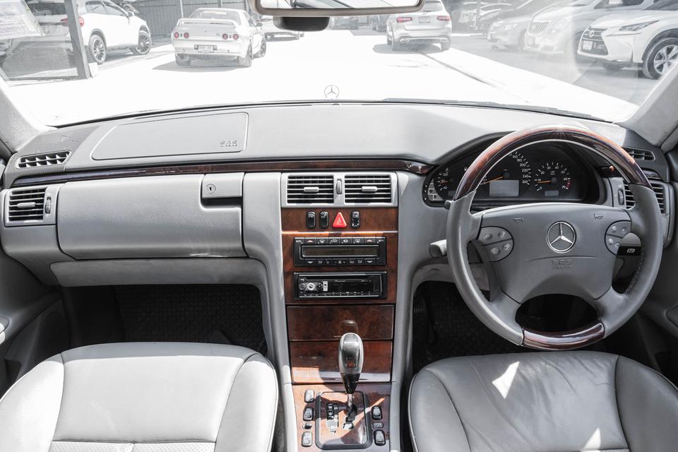 รหัสรถ 67GG2580 🚨 Mercedes-Benz E230 EL (W210) เกียร์ออโต้ ปี 1996 🚨 16