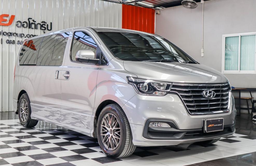 HYUNDAI H1 GRAND STAREX 2.5 VIP 2019 | ENNXO