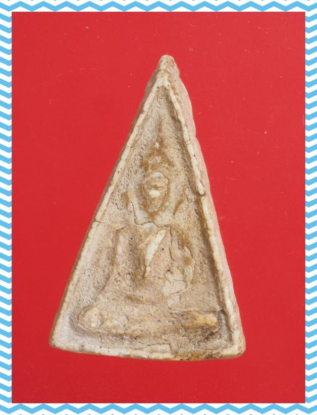 ข52.พระสมเด็จ 3 เหลี่ยม องค์ละ 419 บาท ส่ง EMS คะ