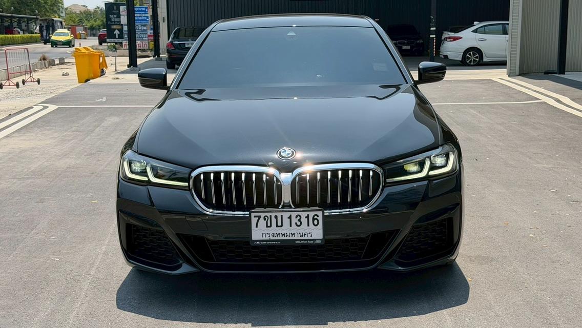 2022 BMW 520d M SPORT LCI สึดำ เลขไมล์ 78,XXX KM รถสวย ไม่มีอุบัติเหตุ เซอร์วิส ศูนย์ตามระยะ