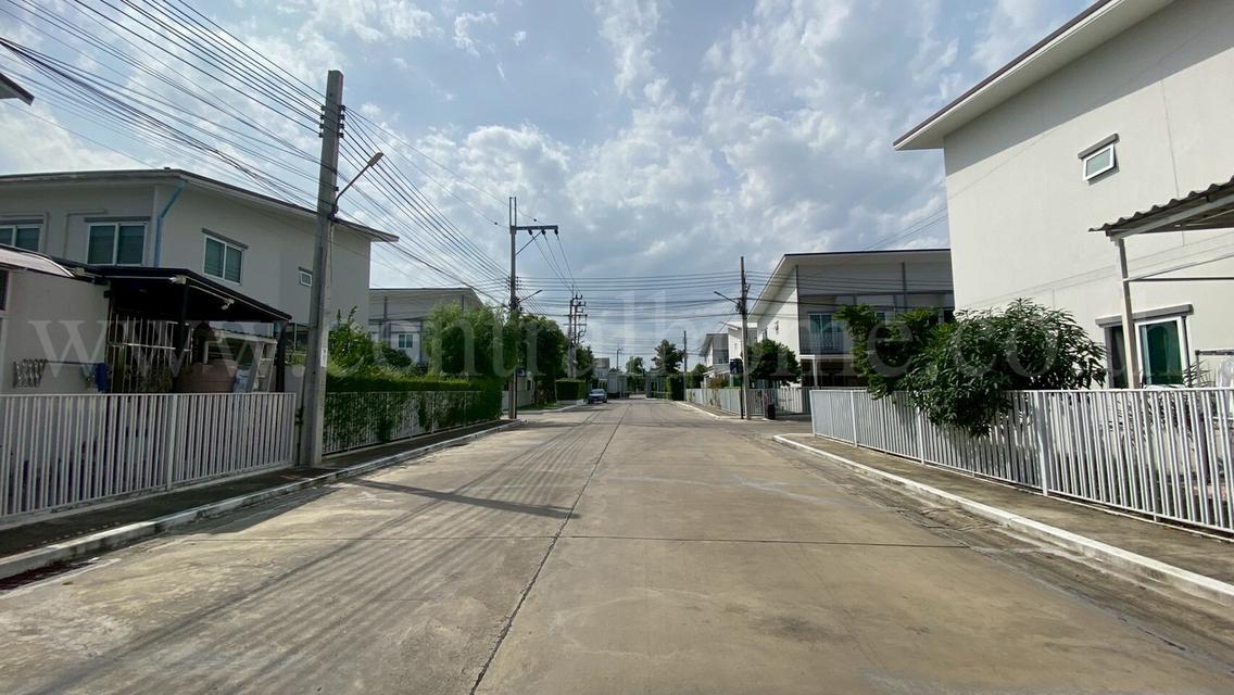 ทาวน์เฮ้าส์ เดอะ มิราเคิล เพชรเกษม 63 โครงการ 3 บ้านใหม่ พร้อมเข้าอยู่ 14