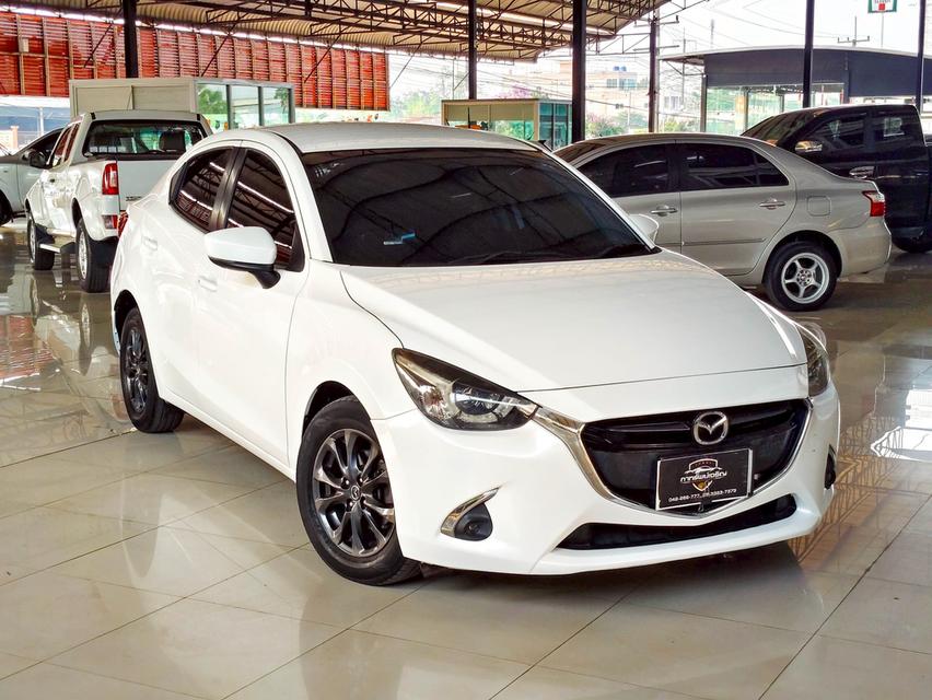 มาสด้า สอง ไฮคอนเนคซีดาน ปี2018 ไมล์น้อยแท้ด้วย ราคา 325,000 บาท