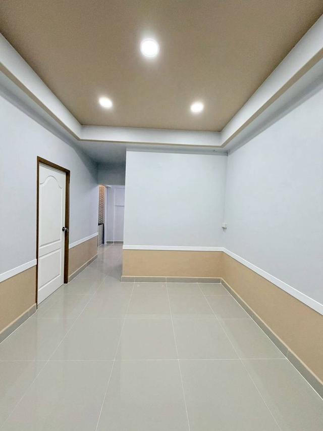หมู่บ้านพฤกษา3  ถนนวัดลาดปลาดุก บางบัวทองทาวน์เฮาส์ชั้นเดียว ตกแต่งใหม่พร้อมอยู่ หน้ากว้าง6เมตร หน้าบ้านไม่ตรงใคร ซอยก่อนถึงตลาด 8